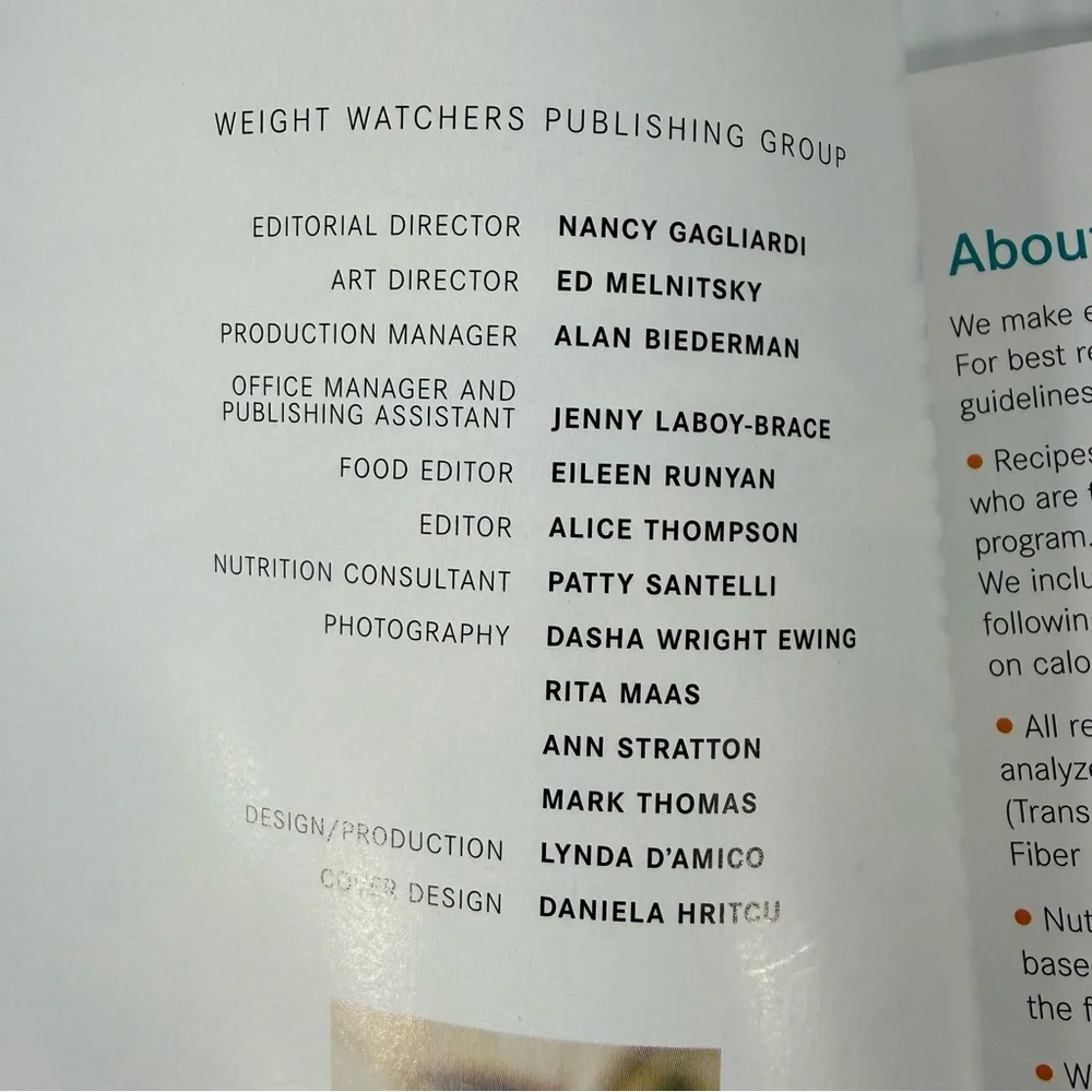 Weight Watchers Five & Under Recipe Cookbook 50 Meals for 5 Points 2006 - Picture 4 of 5
